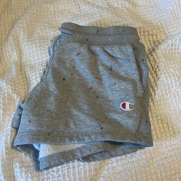 Champion shorts - Picture 1 of 3